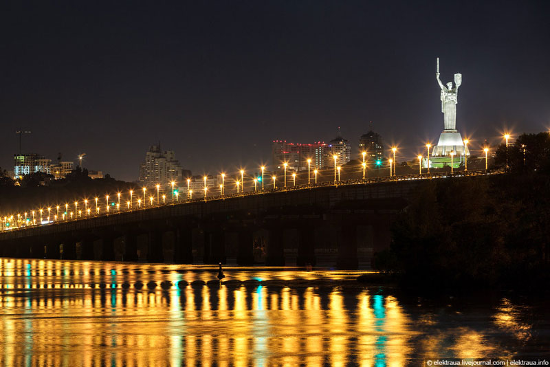 Мост Патона ночью