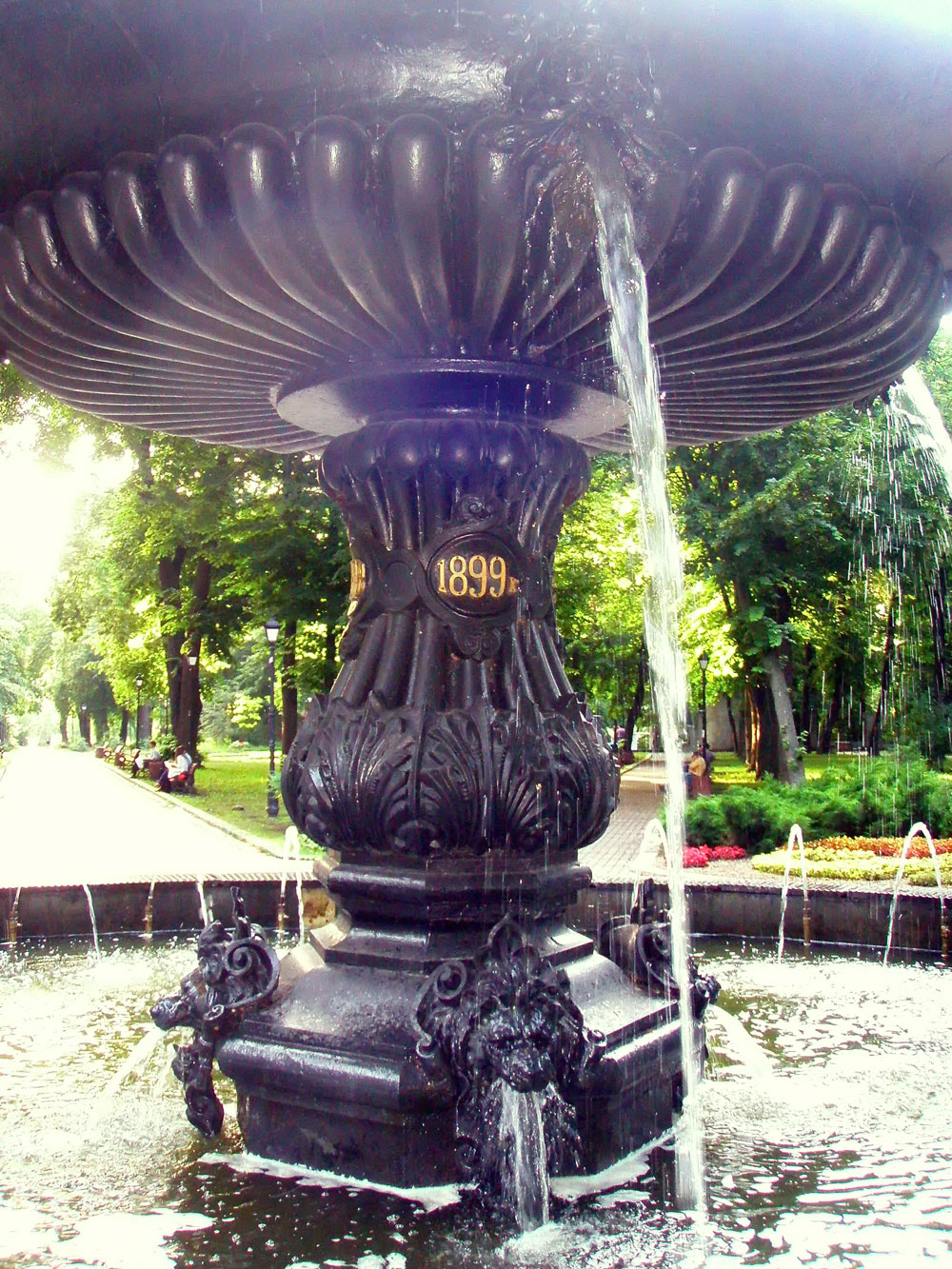 Терменовский фонтан в Городском саду